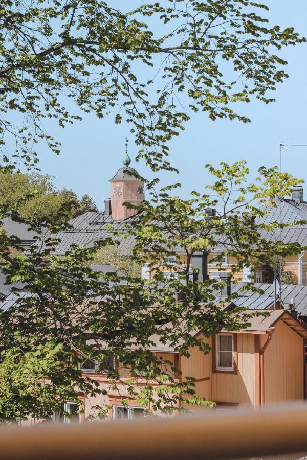 Runo Hotel Porvoo Exterior foto The tower of the former church of Saint-Pierre